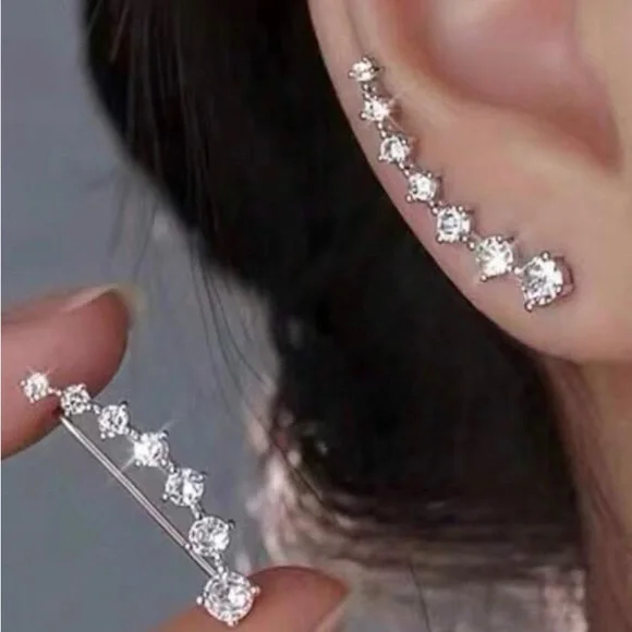 Elegant Silver Crystal Ear Cuff. New - Picture 2 of 10